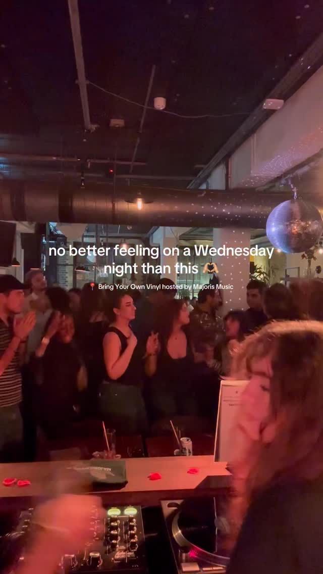 Wednesdays are the new Fridays we’ve heard 👀
📍 Bring Your Own Viny hosted by Majoris Music at Cafe1001
#vinyl #thesmiths #wednesday #shoreditch #dj