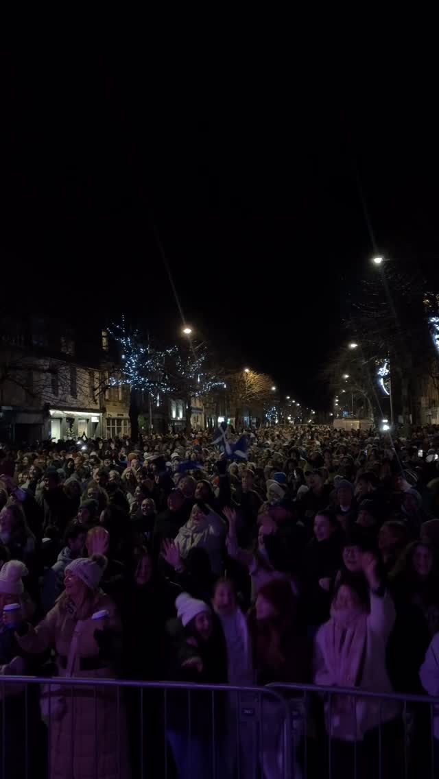 Happy St Andrew’s Day!
It was so beautiful to see everyone come together on South Street last night. Thank you for joining us 🏴🤍