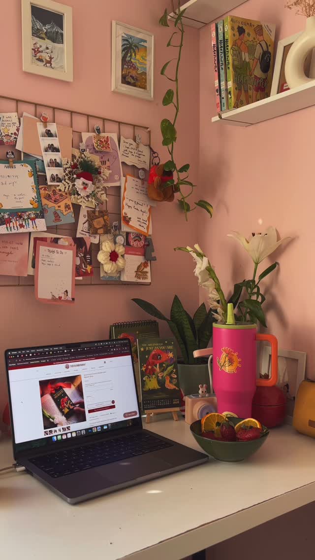 launching today! 🍓 early access to e-mail subscribers and our lil community peeps by 3pm ❣️
#2026calendar #dogloverstagram #acrylickeychainindia #acrylickeychains #bowbookmark