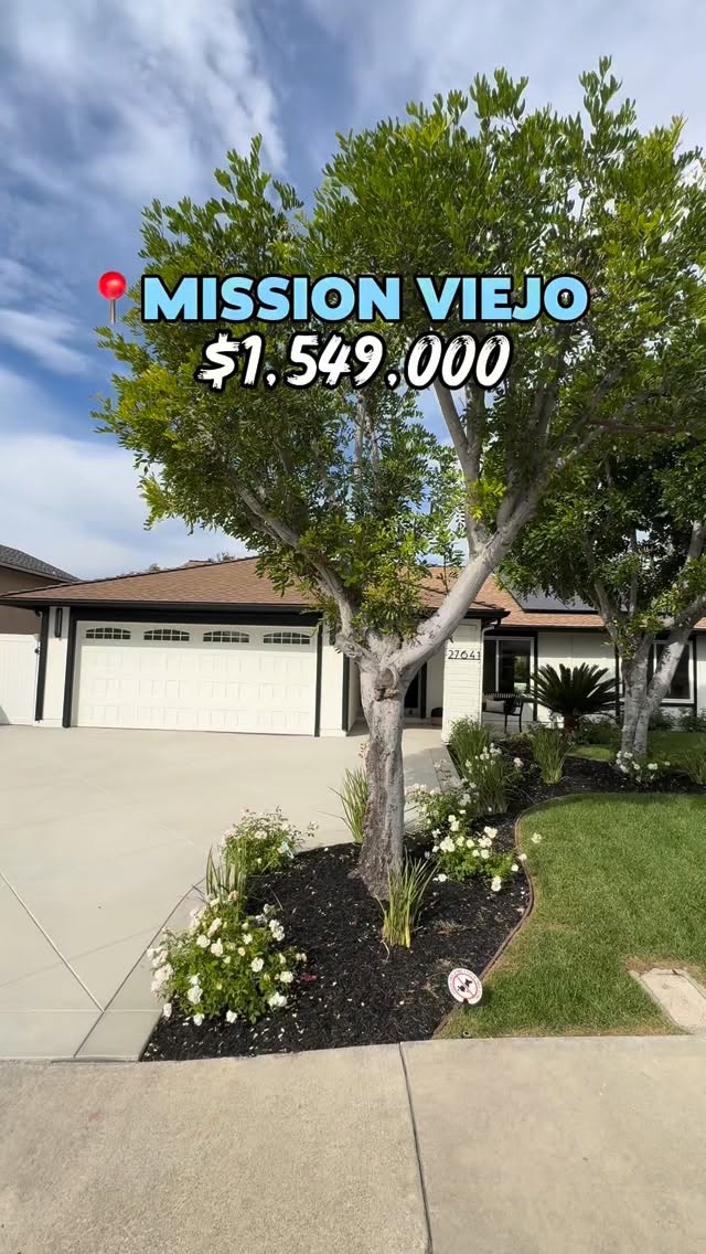 Experience refined single-level living in Mission Viejo’s desirable New Castille community — a perfect blend of modern finishes and everyday comfort.
House highlights:
3 bed | 2 bath | 1546sqft
Priced at $1,548,800
Fully Renovated
HOA $53
Comment “MV” if interested or feel free to send me a DM!
🙋🏽♀️ ChiChi Achara, SoCal REALTOR
📲 949-545-4309
📧 SocalRealtorChi@gmail.com
🌎 www.chichiachara.com
📍 Orange County, CA
#missionviejo #missionviejocalifornia #missionviejorealtor #missionviejorealestate