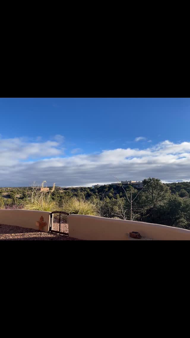 Painting Kansas landscapes in Santa Fe this morning 🌞 coffee at 39 degrees on the patio= magic 💙🩵