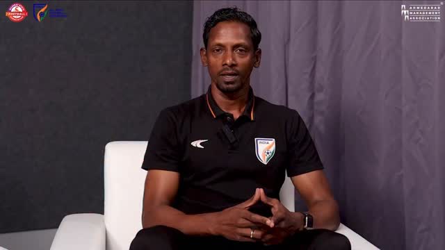 A message from India U17 Head Coach Bibiano Fernandes:
Join us in the stands and show your support for our rising stars. Your energy drives our players forward. 🇮🇳
#IndianFootball #U17India #FutureStars #BibianoFernandes #SupportTheTeam #RisingTalent #BlueTigers