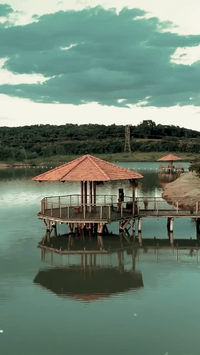 Há lugares onde o tempo desacelera. E há frequências que nos levam até lá, sem sair do lugar. 🍃
Não é apenas sobre ouvir. É sobre permitir-se sentir. Uma experiência imersiva entre a natureza e o som no Parque do Mirim.
Desconecte-se do ruído. Conecte-se com a essência. 🎥 Assista à experiência completa no link da bio.
#MusicDesign #Atmosphere #MentalHealth #Natureza #Indaiatuba #parquedomirim #f_rlan #bemestar #wellness #atmosferamusical