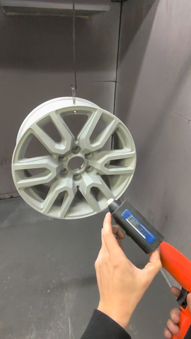 Gm wheels refinished in gloss black.
#palmerspowders
#prismaticpowders
#coatingsbycoates
#lumaiii
#hightempmaskingsupply
#custompowdercoating