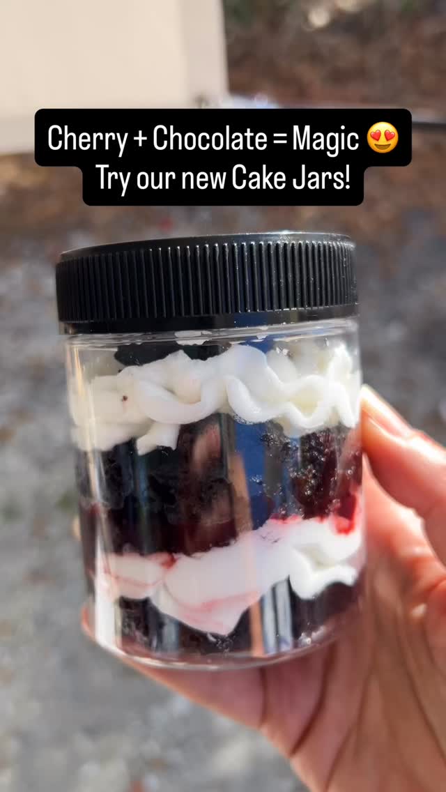 New treat alert! 🍒🍫
Say hello to our Cherry Chocolate Cake Jars — rich chocolate cake, homemade cherry compote, and vanilla cream frosting layered into the perfect little jar of joy.
If you’re at the Dearborn Market today, come grab one while they last! ✨