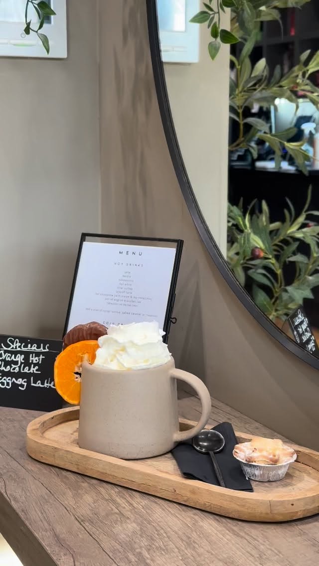It’s not Christmas at Stones with a special festive beverage and this year we have two 😍
Feast your eyes on our delicious Orange Hot Chocolate, or better still treat your tastebuds and warm your tummy by requesting this on your next visit to see us 😍
#hotchocolate #cosyvibes #christmasdrinks