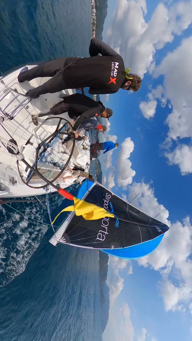 @ankarayelkenkulubu 25. Yıl Kupası’ndan mini aksiyon anı.💪
Bizim bu sezon yaşadığımız en minik aksiyon olabilir.
@sailhub.ai
@madxsailingteam
@vmgyelken