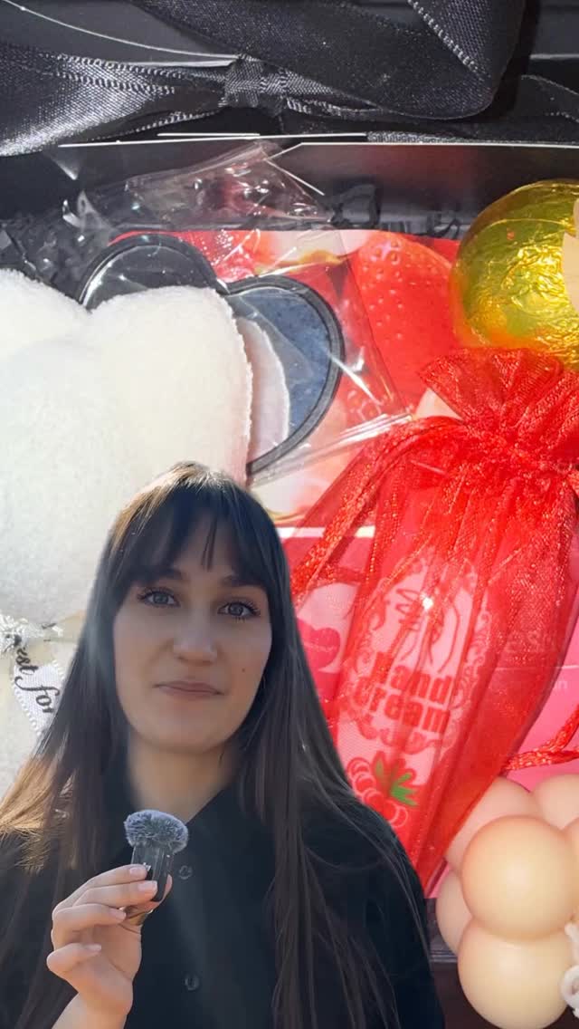 Transform your space into a zen paradise 🌿✨ Unbox the ultimate self-care experience with Gift Kit. Trust us, you deserve this chill time...more#SelfCareEssentials #GiftKitMagic #RelaxationMode