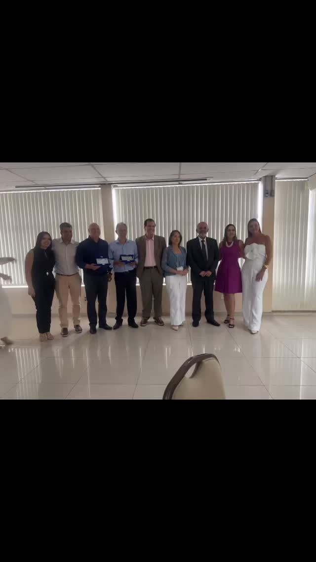 Confraternização da CASMODA!
Celebrando conquistas, fortalecendo parcerias
e reafirmando o compromisso com o setor do vestuário.
Sob a presidência de Edilson Borges, também presidente do SINROUPAS – Sindicato das Indústrias de Roupas de Goiânia.
Unidos pelo crescimento da indústria Goiana.