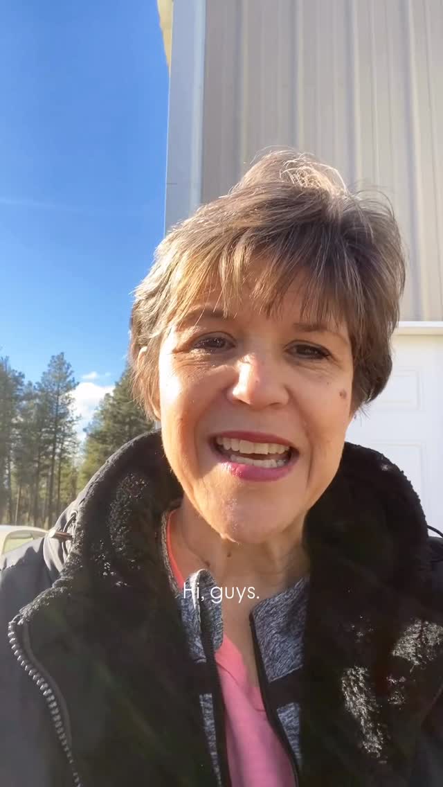 Meet the visionary behind the treats your pups can’t stop wagging for — Bucho’s Barkery’s CEO, Jody, is here to spill the secrets, share the passion, and welcome you to our pack! 🐾🐶
#buchosbarkery #pnwdogs #naturaltreats #ourjourney #womeninbusiness #shoplocal #smallbusinessowners #dogsofinstagram