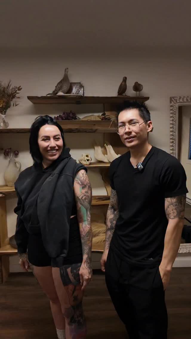 Relationships come an go, tattoos are forever. 10 years in and this tattoo is still solid. The marriage did not make it but the art did.😅
That is what happens when you invest in quality. Real work stands the test of time.