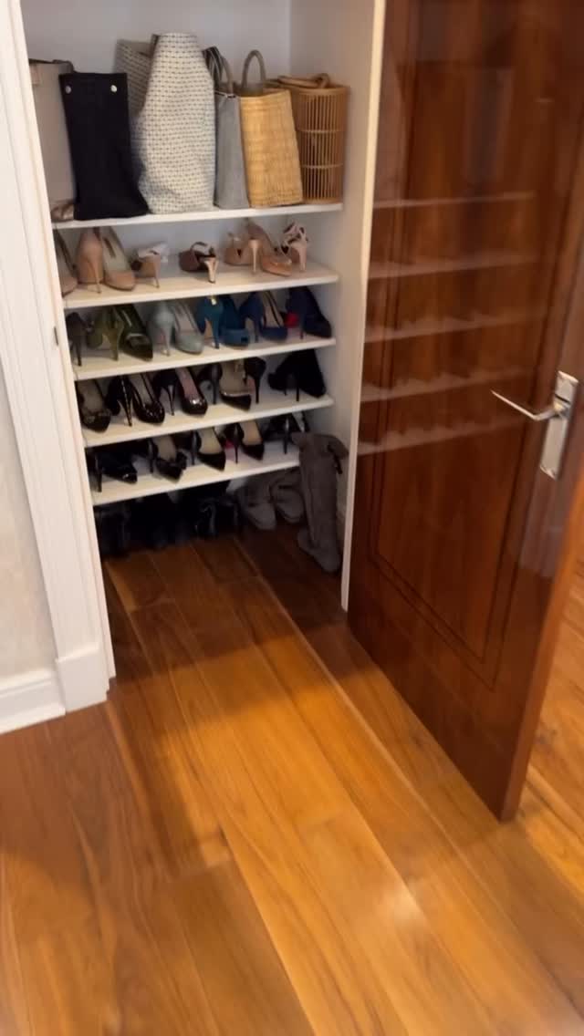 Step inside one of my clients many wardrobes 🤩
#personalstylist #personalstylistlondon #personalstylist #wardrobestylist #styleconsultant