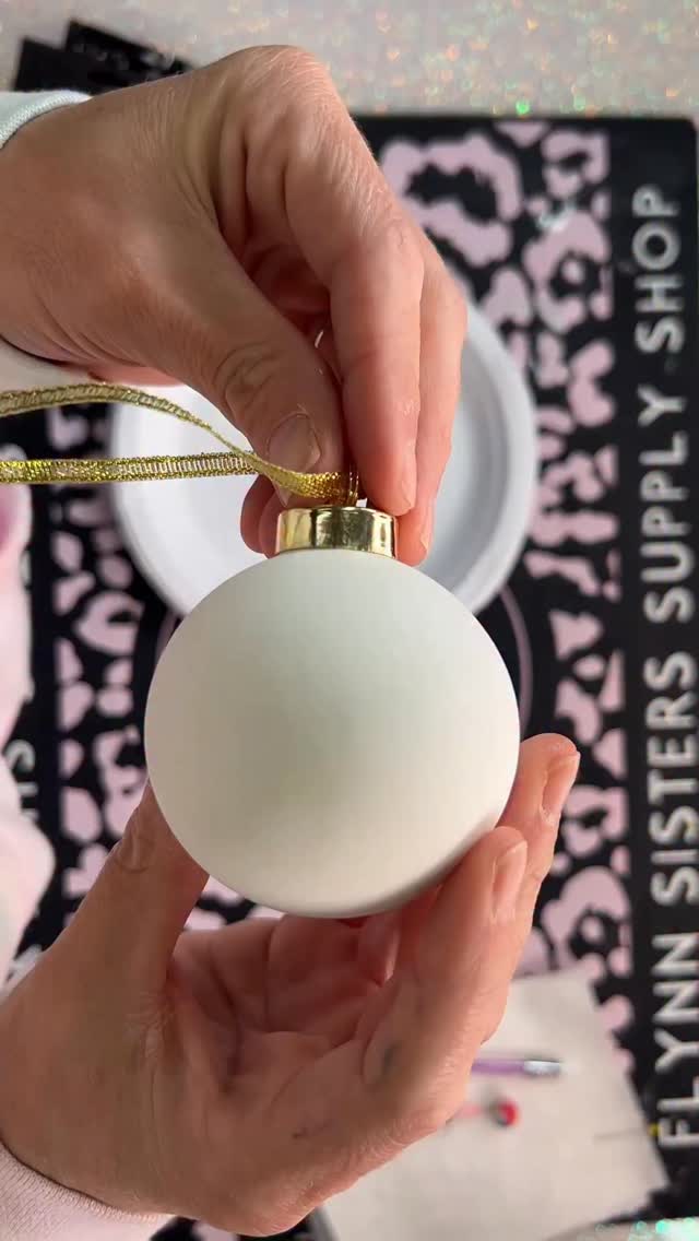I love a quick hand made gift idea! These ceramic ornaments are ready for stones and look so fancy 😍 We used #flynnstones “Gatsby” and some pearls - All of which are on sale right now at @flynnsisterssupplyshop 😍Find the blanks linked in my Amazon storefront. #bling #rhinestones