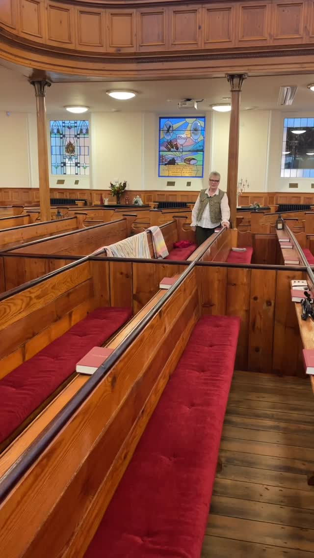 âMum what were you talking aboutâ?
Well, after Mum was caught napping in the church pew staring at the roof, we thought it was a good idea to explain what she was on aboutâŚ
#courthousesteps #shirttalesni #visitderry