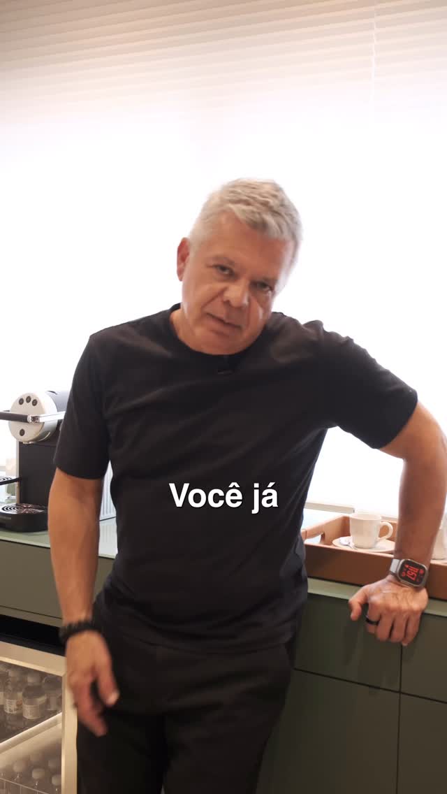 Você já ouviu falar em peptídeos?
Essa é a nova fronteira da ciência e está cada vez mais em evidência!
Muitos conhecem a famosa tizerpatida (as “canetinhas” de emagrecimento), mas o universo dos peptídeos vai muito além! Eles são pequenas frações de proteínas que simulam hormônios e neurotransmissores.
O resultado? Ação direta no organismo com menos efeitos colaterais do que muitos medicamentos tradicionais.
É hora de abrir a cabeça para essas novas abordagens, que muitas vezes se parecem mais com suplementos!
#Peptídeos #Tesepatida #MedicinaIntegrativa #Suplementação #Saúde #NovidadesCientíficas