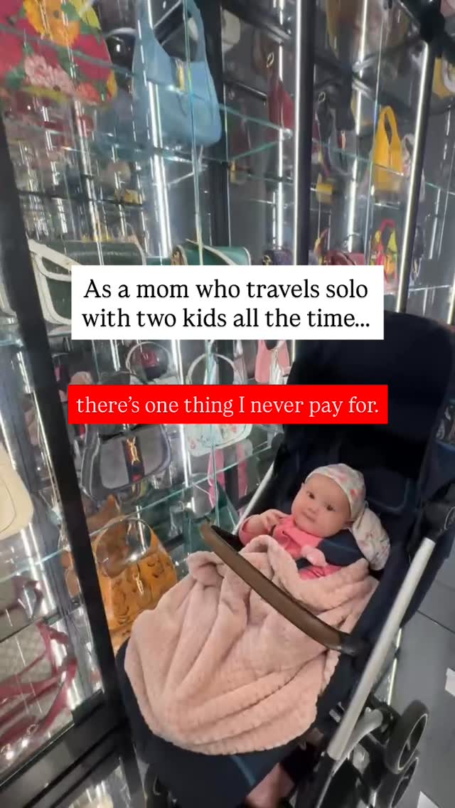 And honestly?
You shouldn’t either.
I never pay for plane seat selection — and here’s why.
Airlines are required to seat minor children right next to their parent or guardian.
It doesn’t matter if you didn’t purchase seats together.
It doesn’t matter how full the flight is.
Your child must be placed with you at no extra cost.
That means no paying $30–$80 per seat just to sit with your toddler.
A lot of parents don’t realize this and end up spending money they don’t need to.
Here’s how I do it:
When we check in, I often see random seat placements (sometimes my toddler get seats is in another row).
I don’t panic.
At the airport, the desk agents always rearrange the seats so we’re all together — for free.
Worst case?
People on the plane always switch seats when they hear,
“She’s traveling alone with two kids.”
This way, I save money and instead use it for snacks, meals, upgrades, luggage, or something actually useful.
You do not need to pay extra just to sit with your kids.
Airlines are legally obligated to keep families together — and you can absolutely rely on that.
💛 Solo mom tip: Save your money for the parts of the trip that actually matter.
If this helped, follow for more solo travel hacks, toddler-friendly tips, and realistic motherhood while traveling. ✈️✨
#traveltips #travelmomwithkids #momtravelhacks