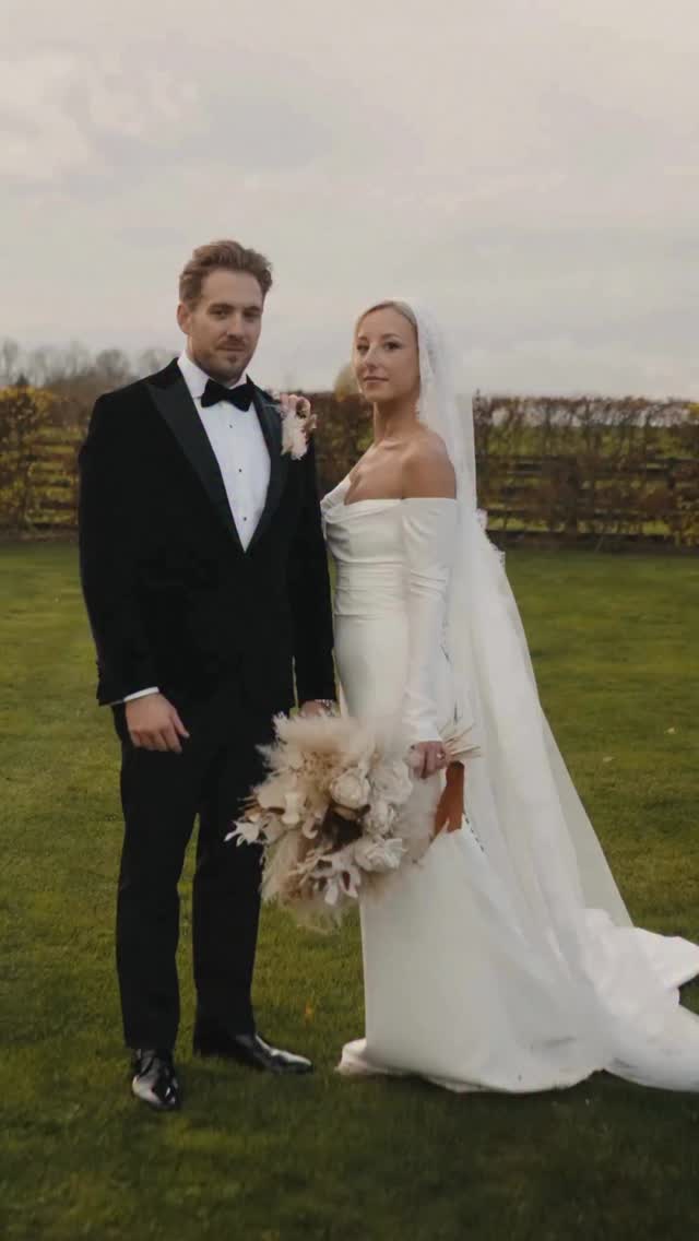 Black Friday Offer! free teaser video (48 hours after your wedding) for each booking.
Offer ends - 1st December!
#Blackfridaysale #blackfridayoffer #blackfriday #weddingvideographer #weddingteaser