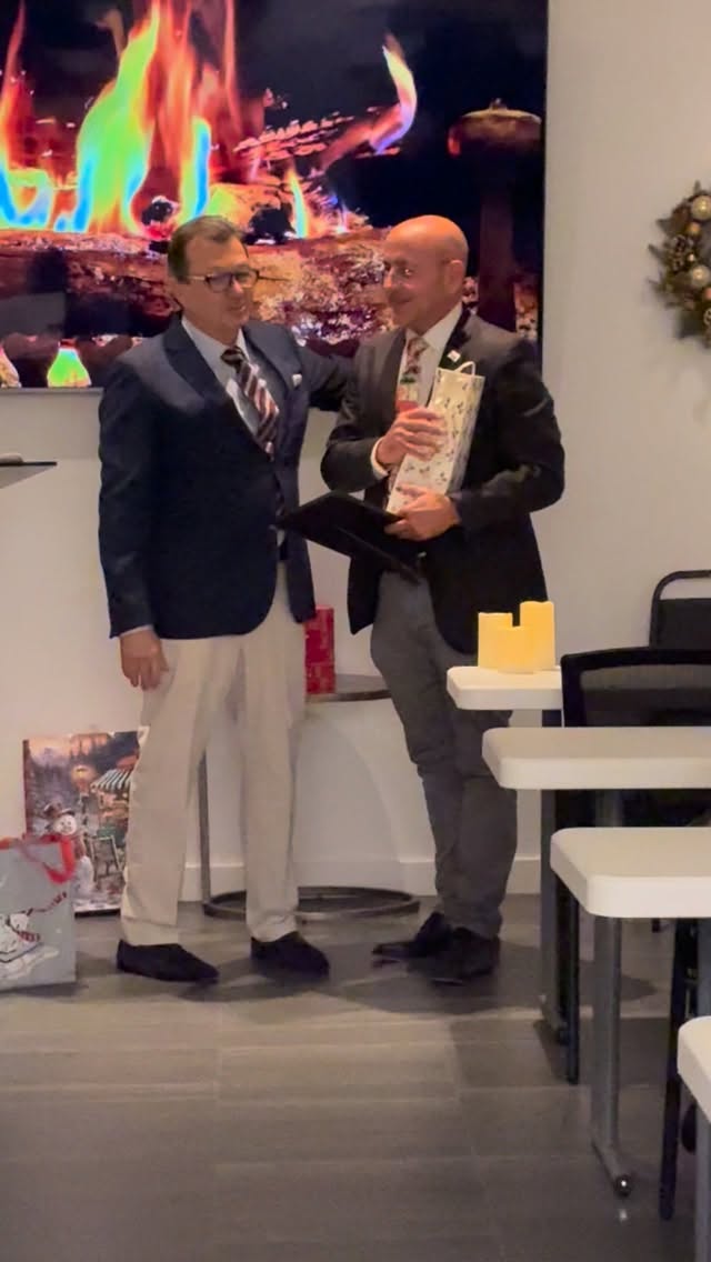 When your banker becomes your friend for life, and even recommends his brother into becoming one of your top accounts… you know you are doing things right.
A bit of the history of @precisionestheticsdentallab as told by Pierre Rodriguez, VP of @comerica_bank
And brother to Dr Chris Rodriguez over at @palmdentalpros in Jupiter, FL.