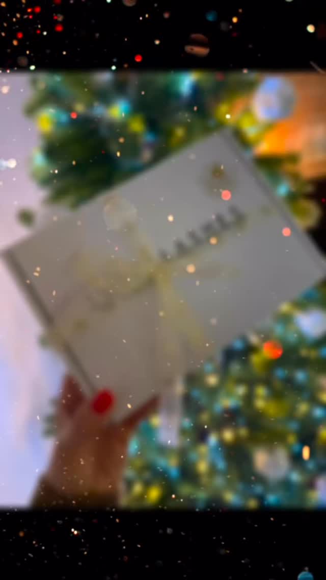 #christmasiscoming ✨🎄🥂✨ @fashionbeauty_szepsegszalon @savanya_kisasszony @__sweetlashes__ @melindapoznik