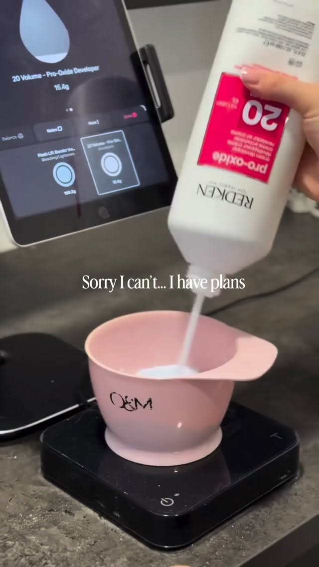 Sorry, I have plans… getting spoiled at the salon ✨💁♀️