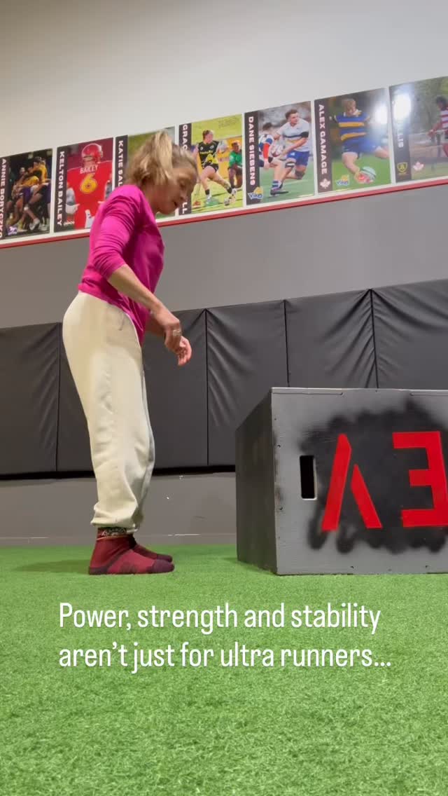 Staying strong, stable and powerful isn’t just for athletes…it’s essential for all of us, especially as we get older.
- Box jumps boost power and build solid leg strength.
- Rotational work fires up your core and strengthens your entire posterior chain.
- And the last exercise? If you’ve been hunched over your phone, it’s perfect for opening up your chest and improving shoulder posture.
Move with intention. Move for longevity.
#hardworkpaysoff
#training
#focus
#runhappy
#mountainrunning
#runningismytherapy
#strengthtraininghelps
#strengthtraining
#ultrarunningtips
#runstrong
#runtoinspire
#ultratraining
#morethanwethinkwecan
#trailrunningviews
#200miletraining
#ultraruncoach
#enduranceruncoach
#ultratrailrunner
@evolvedsportsperformance
@fortius_therapy