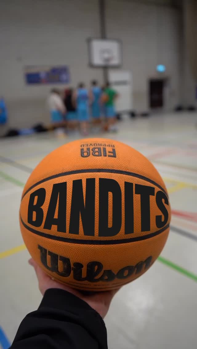 Bandits win at home!
Bandits 1st team remain top of Dorset division 1 after beating Dorset Storm 63-54. Storm’s young team came out flying, with a slight lead after the first quarter. Bandits remained consistent and led by 3 at half time. It was a very fast paced game and Bandits’ intensity on defence did not relent, the young Storm team could not sustain the pressure and Bandits closed out the game with the win.
The team travel to Poole on Wednesday 26th November to face South Coast Tigers. This will be the first time Bandits have faced them since the playoff final in April, in which Bandits claimed the crown for the season.
This week…
Bandits under 18s travel away to Dorset Storm on Monday 24th and are away again to Poole Piranhas on Friday 28th.
Bandits 2nd team face Southbourne Blazers on Tuesday 25th.
Bandits Legends face Bournemouth Classics 2s away.
The next home game for the first team is Thursday 18th December vs Bournemouth Bears.
Go Bandits!
