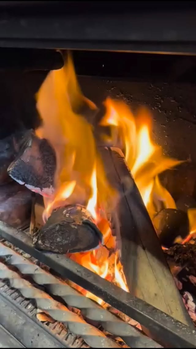 The Grumpy Moles have been hard at work getting all of our Christmas decorations up in time for our Festive menus going live this Friday! 🔔
Click the link in our bio to head to our website and view our festive menus, and make sure you stop by to see what we’ve done with the place🎄🎅
#thegrumpymole #grumpymole #surreypub #pubfood #festivemenu #santa