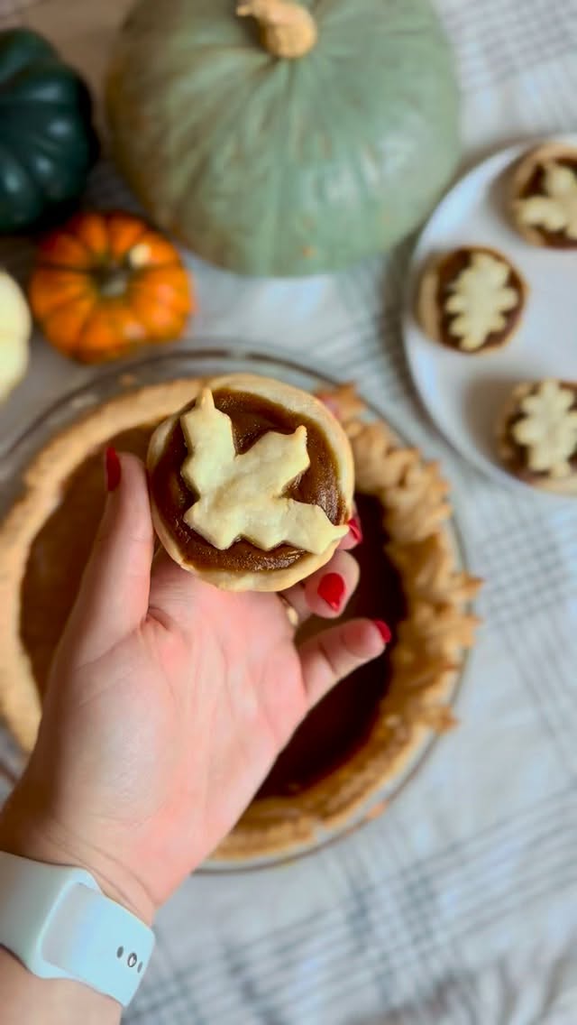 Year over year my Black Pepper & Whiskey Pumpkin Pie is a family and follower favorite (no seriously this is one of my most viewed recipes!
It’s tried and true AND can be made dairy free too if you need it. The @silk heavy whipping cream is my go to!
Comment “pie” and I’ll send you the details!
#glutenfree #pumpkinpie #thanksgivingrecipes