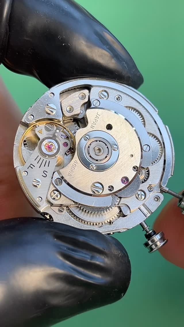 The Seiko Bell-Matic has to be one of the most charming pieces of 1970s watchmaking.
Powered by Seiko’s innovative mechanical alarm movement, the Bell-Matic lets you hear your watch come to life with a crisp mechanical chime, something you don’t find on modern pieces.
This example features the iconic inner rotating alarm ring, sharp case lines, and that unmistakable retro Seiko aesthetic. A brilliant blend of engineering and personality, and one of the most fun vintage watches to wear.
A true nod to an era when Seiko was pushing boundaries and showcasing just how inventive they could be.
#Seiko #BellMatic #VintageSeiko #SeikoCollector #SeikoHistory #VintageWatches #WatchCommunity #WristWatchCheck