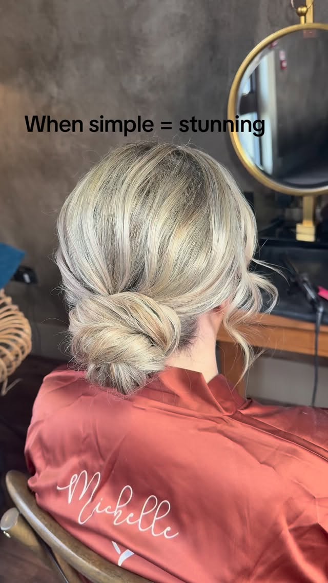 ✨ Bridesmaid Textured Low Bun ✨
A soft, textured low bun with beautiful movement — effortless, romantic and perfect for a modern bridesmaid.
This style keeps things relaxed while still looking polished and photo-ready for the whole day. 🤍BridesmaidHair #TexturedLowBun #BridalStylist #WeddingHairIdeas #BridesmaidStyle #RomanticUpdo #SoftUpdo #WeddingHairInspo #BridalPartyGlam #WeddingSeason #UndoneUpdo #ModernBridesmaid #TexturedUpdo #HairInspiration #UKHairstylist