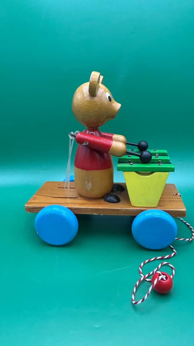 These sweeties are on a roll. Vintage Eastern European pull-alongs. Perfect presents for grownup children.
#pullalongtoys #perfectpresents #childishgrownups