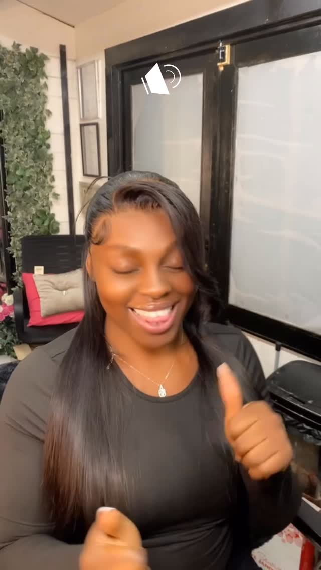 December slots are out don’t forget to book your appointments on HairbyZeenyah.co.uk 🖤
#zeenyah #wigs #lacefrontalwig #frontalwiginstall #londonhairdresser #ukhairstylist #londonwigmaker #ukwigs #laceglue #wiginstalls