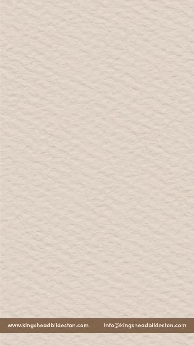 For this December’s Second Saturday Supperclub we are joined by Chef @freddie_fallon who will be cooking up a decadent three course Winter feast, as always using local produce. Join us for a 3 course menu:
- Baron Bigod, Beurre Noisette Focaccia, Bitter Leaves
- Braised Beef Shin, Crushed Roots, Cavolo Nero
- Poached Pears, Spiced Mascarpone, Ginger Crumb
£40
(not including wine and beverage pairings)
To book please use the Eat App in our biog or email info@kingsheadbildeston.com