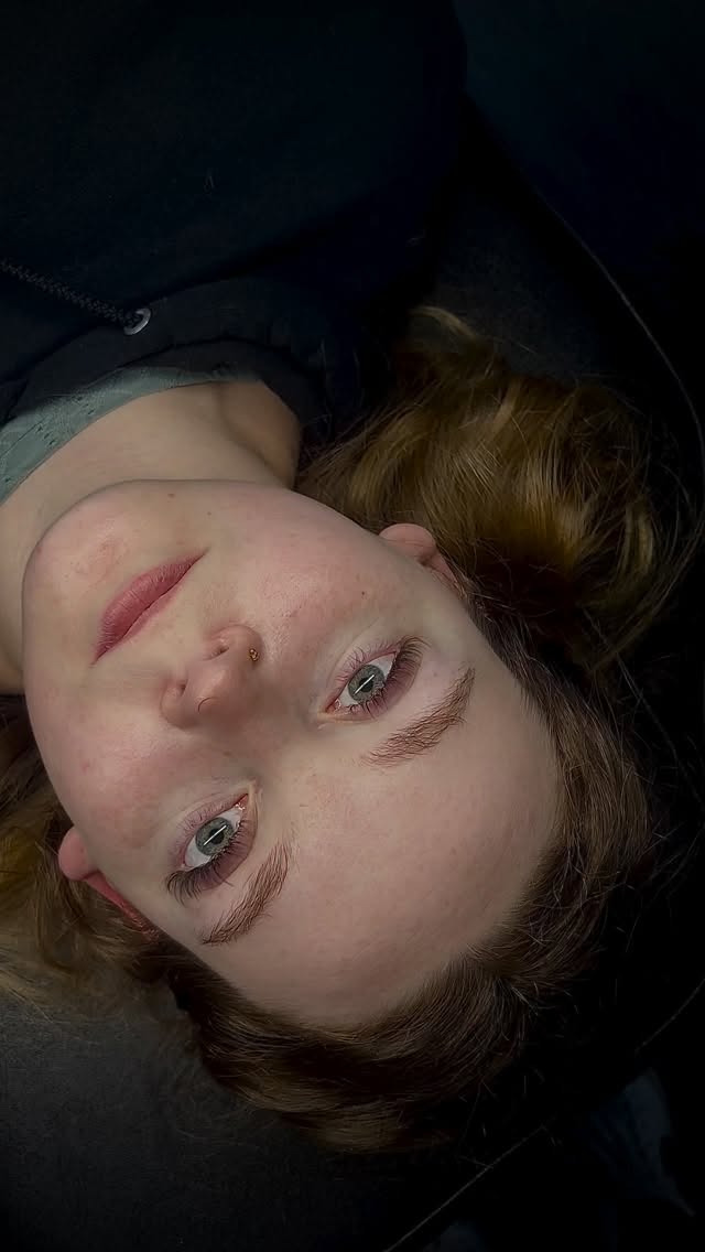 Canât get over this set đ»
#lashesextension #brownlashes #lashartist