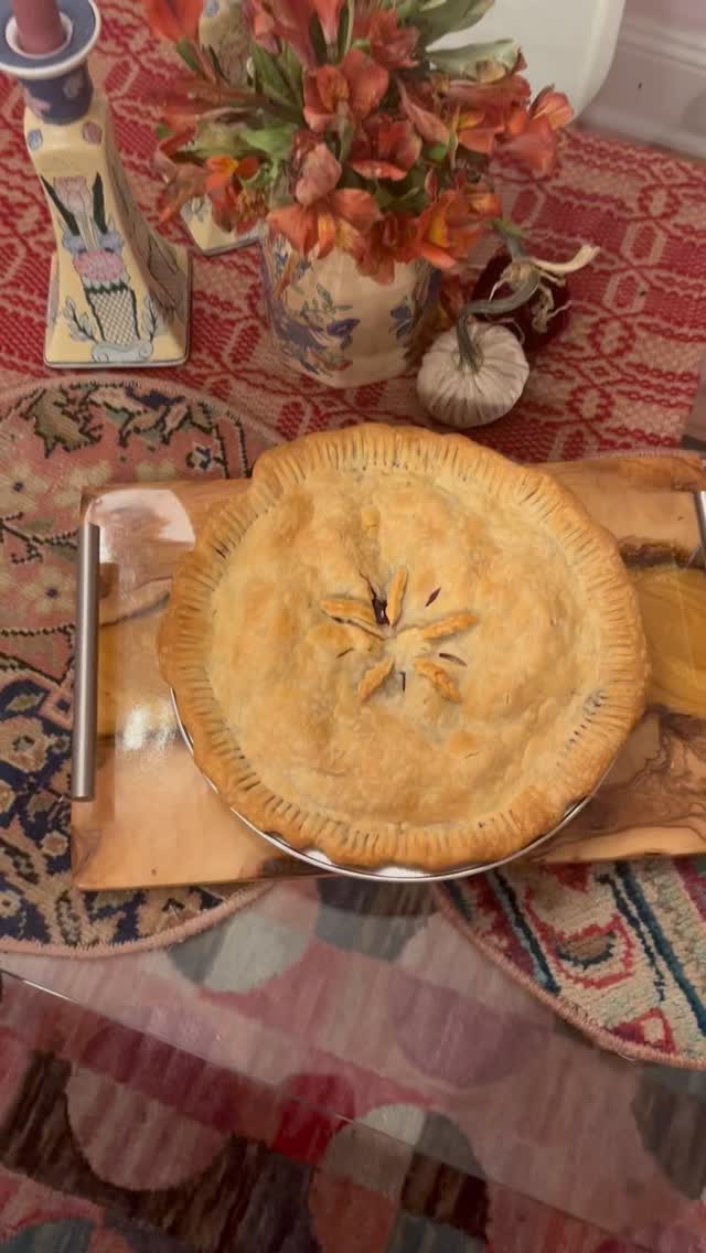 Here’s my favorite recipe for apple pie! I got this recipe from my aunt and it’s been my go to since I was in high school. You can mix and match any fruit you want and decorate it as you please. Enjoy!