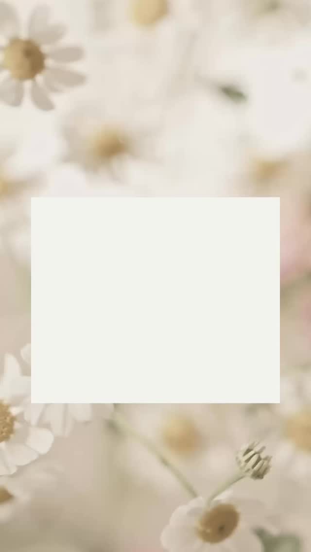 Whilst Mercury is opposing Uranus. Whoaaa! This is some serious energy this week, love it. Allow surprises, allow redirections, see delays as sacred protections, let yourself be guided. There’s a higher power at play (always) but especially potent right now. 🩷🩷✨