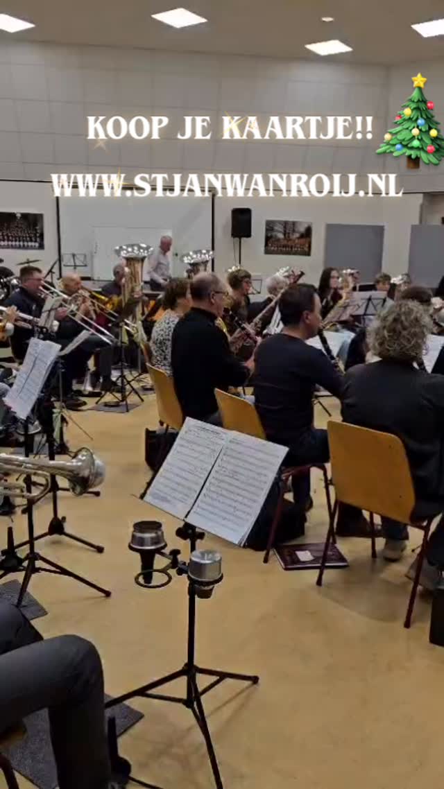 Aanstaande zaterdag 20 december om 20.00 speelt muziekvereniging Sint Jan samen met Ensemble VIJF! een kerstig kerstconcert!🎅 Koop je kaartje via www.stjanwanroij.nl. Wij zijn er klaar voor🤩 #muziekverenigingstjan #christmas #nieuwtalentenorkest #harmonie #slagwerkgroep #genieten