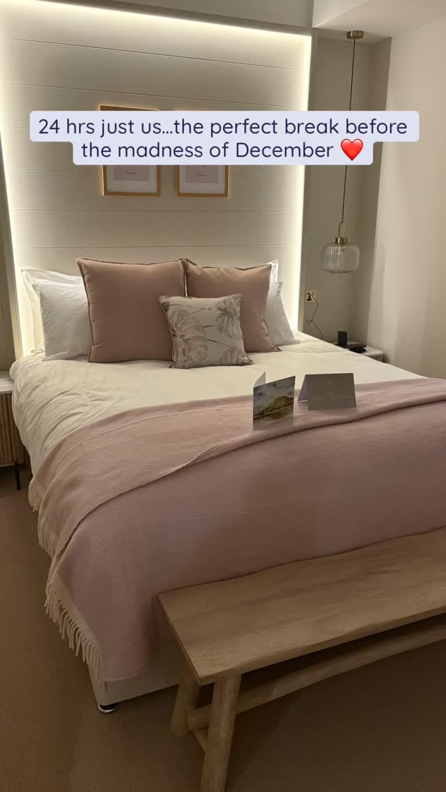 A perfect 24 hours just us ❤️. Sauna, Spa, Walking, Good food….recharged and ready for the rest of December ✨
@windmillretreat
@christopherdavies8