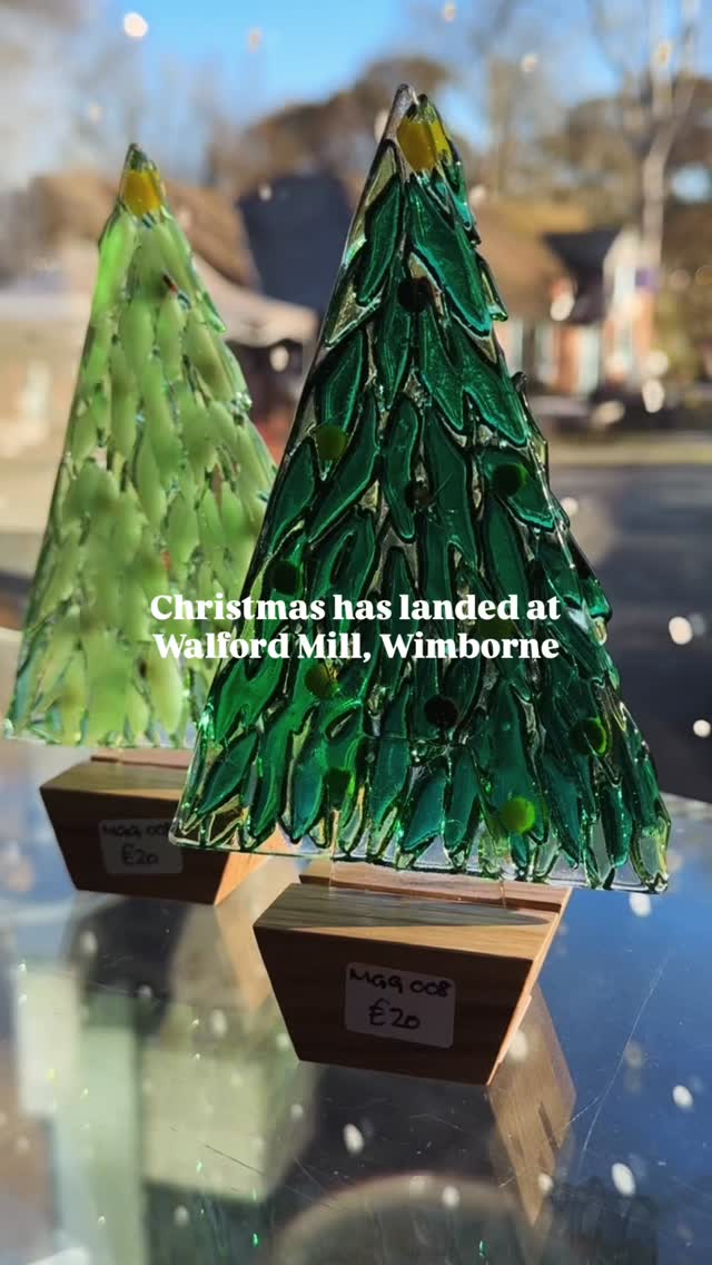 Christmas has landed at Walford Mill with our ‘Holly & Ivy’ Christmas exhibition!
You’ll want to buy one of everything inside our ancient walls, they are packed full of one-of-a-kind gifts featuring work from makers and artists from across Dorset and beyond.
You’ll find ceramics, metalwork, glass, prints and decorations.
Open from today, 26th November and runs until Christmas Eve so plenty of gift-buying opportunities.
❄️ Free Entry
🎅🏻 Cash or Cards accepted
🐕 Dogs welcome
♿️ Wheelchair accessible
And while you’re here you must treat yourself to festive nibbles or a delicious lunch from our wonderful courtyard cafe @littlepickleatthemill
🚨Late night shopping! Thur 27th Nov 🚨
Join us for a festive shopping evening Thursday 27th November 5-8pm
There’s 10% off selected gifts by our resident makers and there’s a rare opportunity to visit our loft makers as they open their studio doors!
Little Pickle will be serving mulled wine, mince pies and hot chocolate!
#walfordmillcrafts #wimborne #thingstododorset @wimbornebid
