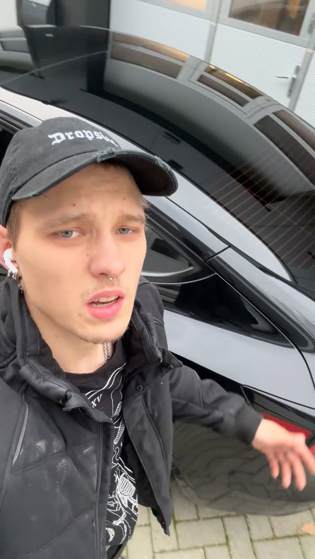 Dit is hoe de tesla geleverd zou moeten zijn! #blinkncar #blinderen #tinten