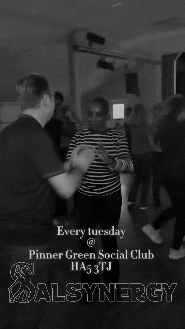 It’s Tuesday and you know what that means… 🔥
Salsynergy is back tonight bringing the steps, the energy, and that London community vibe!
📍 Pinner Green Social Club — HA5 3TJ
🕗 Start time: 8:00 PM
💸 Price: £12 Class + Social | £6 Social Only
Tonight’s layout:
8:00–8:45 — Beginners Salsa / Rueda
8:45–9:30 — Salsa (All Levels)
9:30–11:00 — Social Dancing
Whether you’re learning from scratch or levelling up your flow, tonight is your night.
Full details & booking at salsynergy.co.uk
#Salsynergy #TuesdaySalsa #LondonSalsa #PinnerSalsa #CommunityVibes #DanceLondon #LevelUp