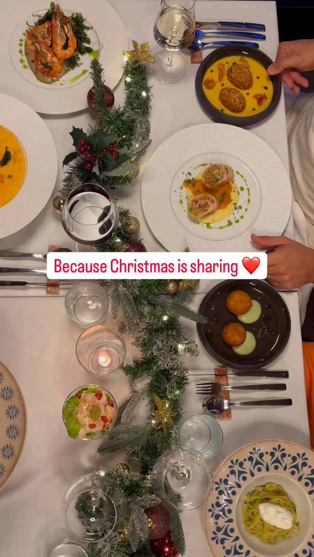 Because Christmas is sharing. ✨
Passing plates, clinking glasses, laughter around the table.
This is what the season is really about.
From our family to yours, Merry Christmas.🎄❤️
#merrychristmas #christmastimeishere #liverpoolrestaurants #italianrestaurants #thingstodoinliverpool