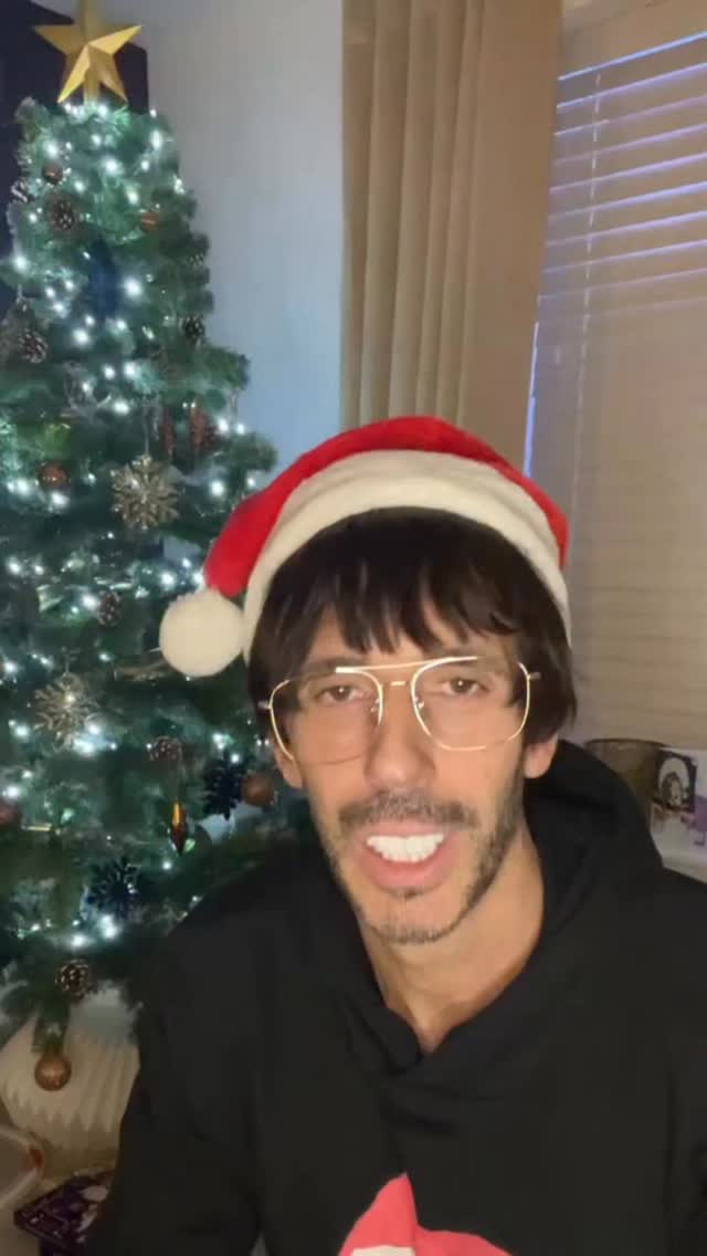 Ted’s Teesside Riddle - Day 4.
Can you guess who the famous Teessider is?
#Teesside #Middlesbrough #christmasriddles #teessideriddles #famous