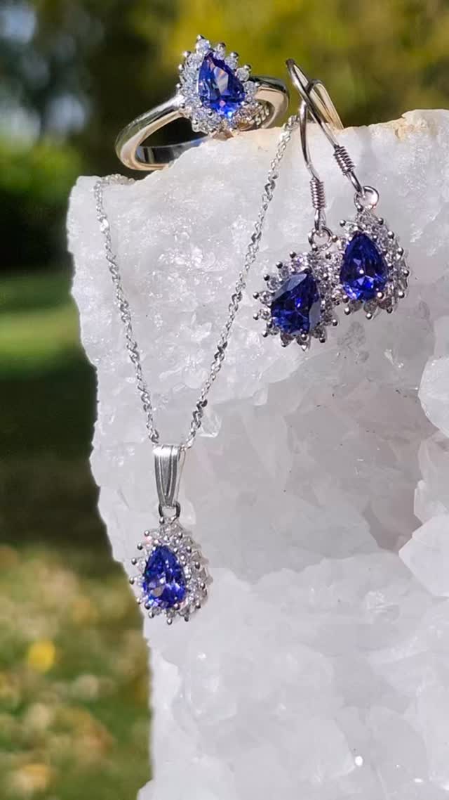 Many options for Christmas gifts. Rings, necklaces, earrings and more. www.myheritagegems.com #sterlingsilverjewellery #coloredgemstones #preciousstone #christmasgiftsideas #rings #necklace #earrings
