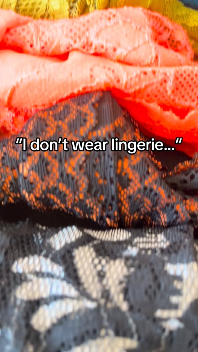 Keep your man from scrolling… make him obsessed with YOU ! Tag a baddie who needs to stitch & serve 🔥
-
#LuxuryLingerie #CustomLingerie #selfcare #donapa