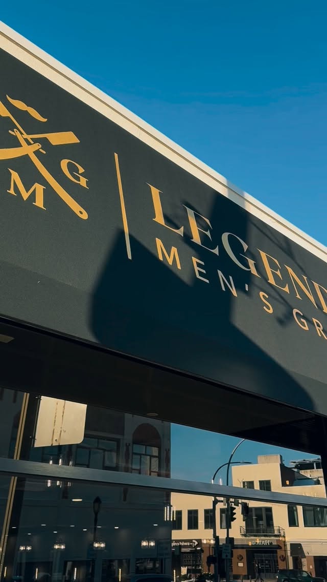 New spot, same legendary cuts ✂️🔥
So proud of my barber Ramon on the opening of his beautiful new space! The attention to detail, the vibe, the chairs, all of it is top tier. Had to make something special to celebrate.
Go check them out if you are in White Plains 💚
📍Legendary Men’s Grooming
146 E. Post Rd, White Plains, NY 10601
#supportlocal #newbusiness #whiteplainsny #nybarber