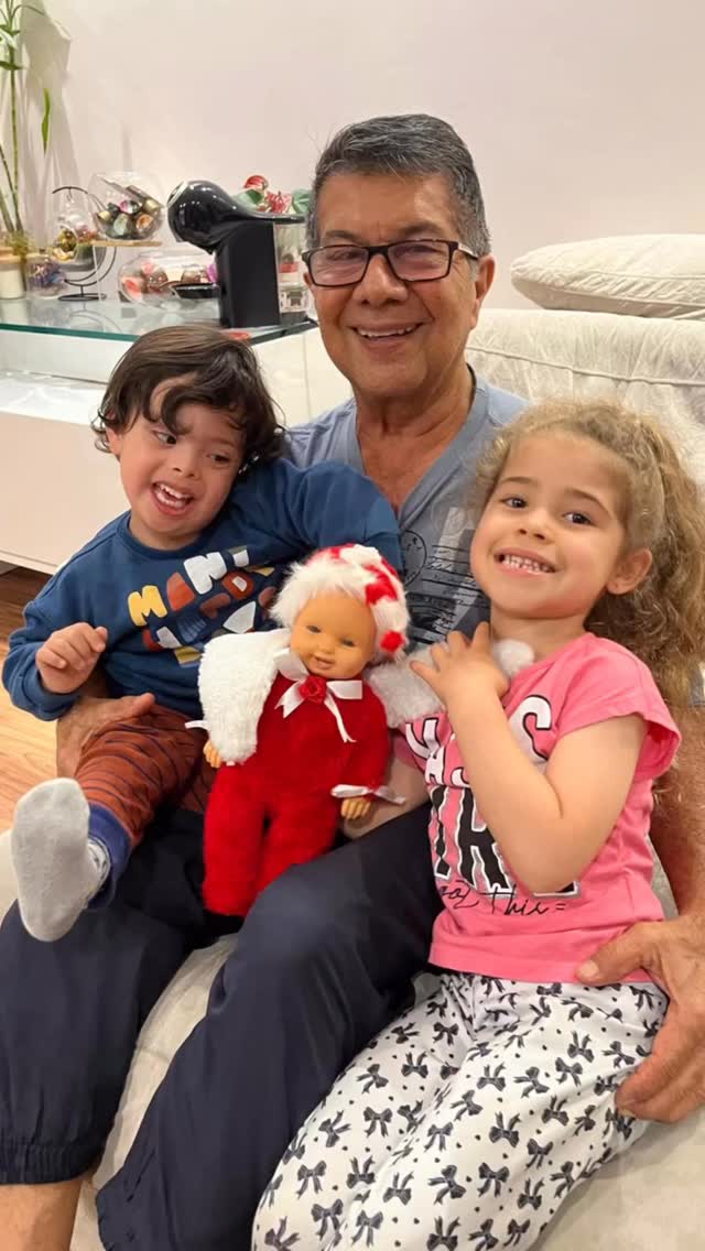 O Encontro com sobrinhos netos: Livia e Nicolas. Depois, desfrutando momentos com Nicolas.