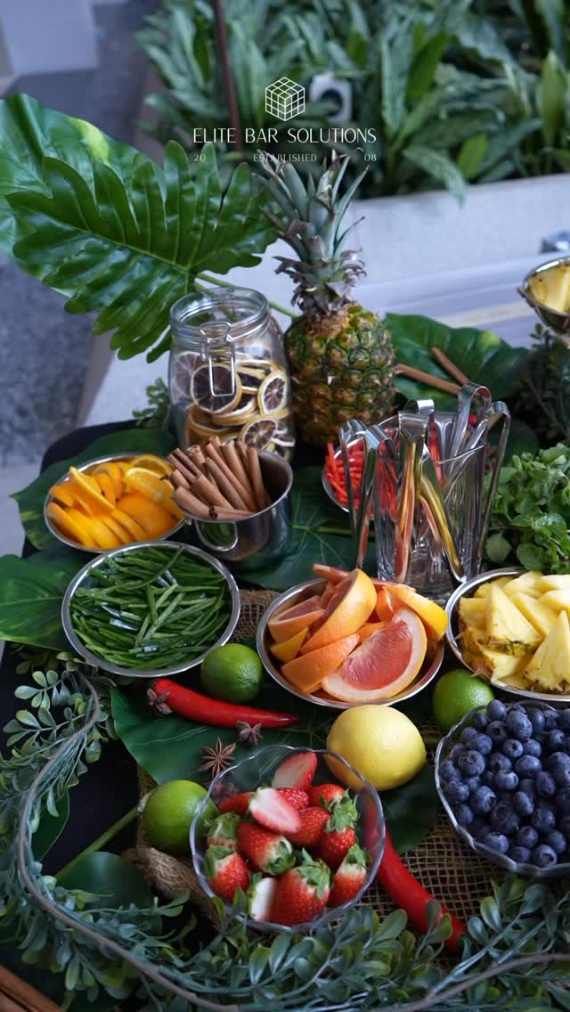 Just last Friday, the year-end celebrations kicked off! 🥳 Thank you to @abbvie for having us and featuring our Garnish Bar. Everyone had a great time picking their favourite fruit garnishes to pair with their drinks, it was so much fun! 🍓🍋🍍🫐
Thinking of having a Garnish Bar at your next event? Drop us a DM! ☺️
#weareelitebarsolutions #elitebarsolutions #mobilebarsolutions #alcoholcatering #beveragecatering