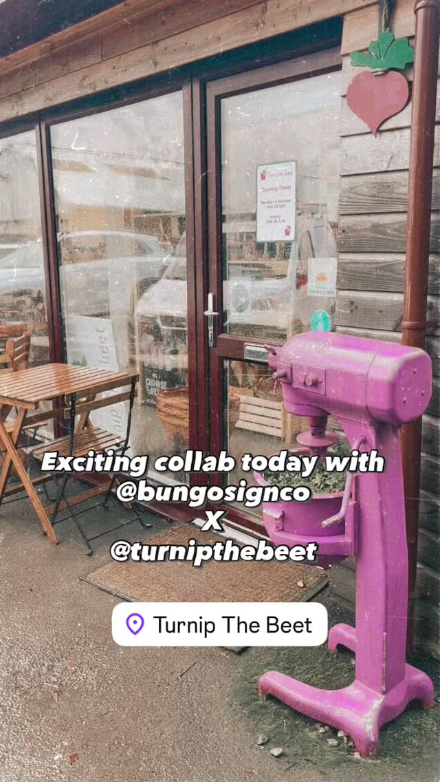 Exciting me window designs coming to life at @turnipthebeetdeli today, hand painted by the wonderful @bungosignco !