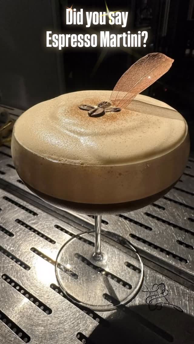 Espresso Martini … what else?
#cocktails #drinks #bar #instagood #italy #bartender #photooftheday #drinkup #mixology #wine #cocktailbar #love #food #bartender #aperitivo #beer #bartenderlife